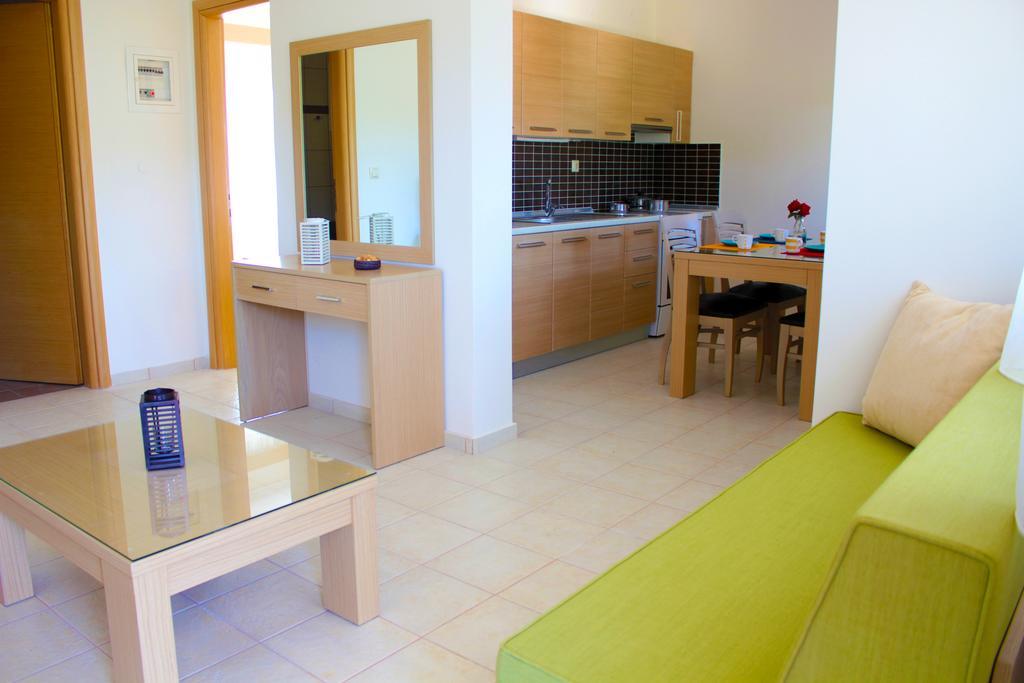 Olive Tree Apartments فوركا الغرفة الصورة