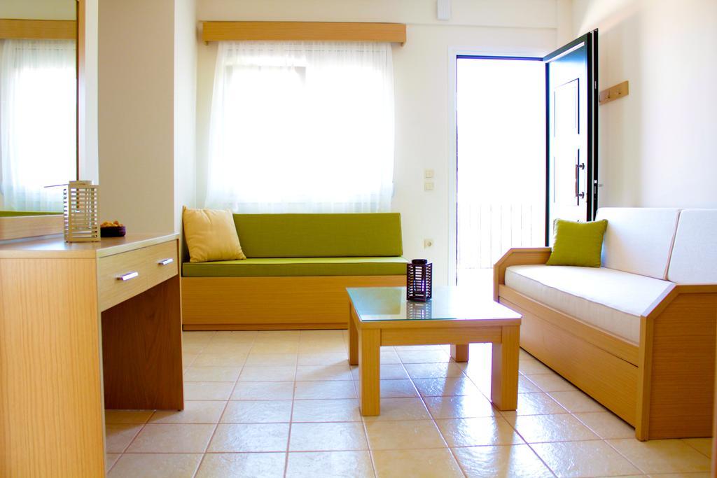 Olive Tree Apartments فوركا الغرفة الصورة