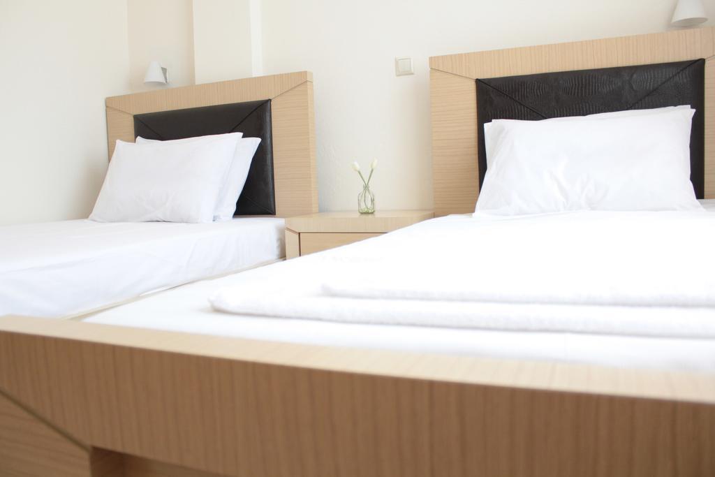 Olive Tree Apartments فوركا الغرفة الصورة