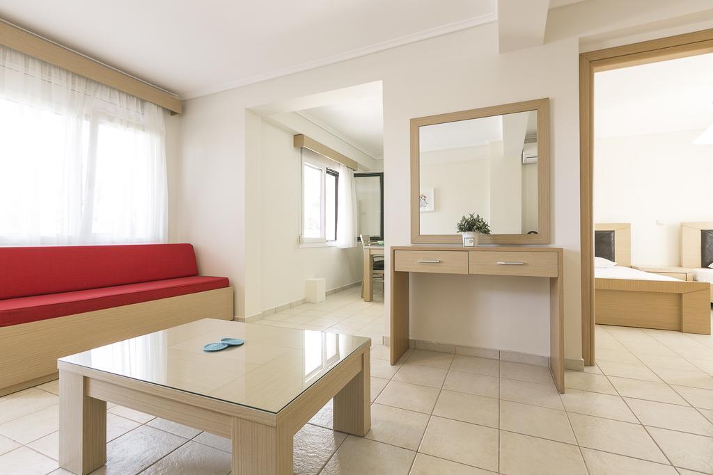 Olive Tree Apartments فوركا المظهر الخارجي الصورة