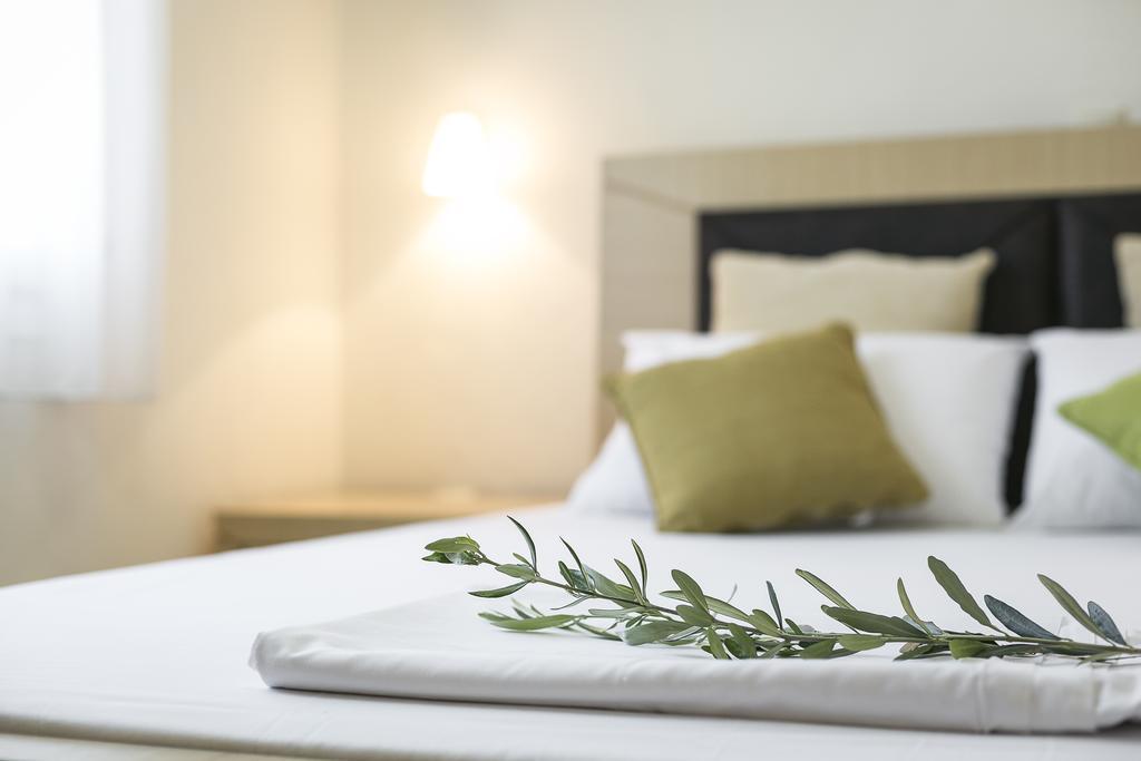 Olive Tree Apartments فوركا المظهر الخارجي الصورة